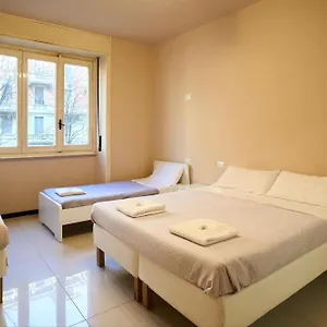 https://giramondo-appartment-centrale.italymilanhotels.net