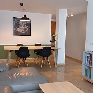 Modern House With 2 Bedrooms Near The Ferienhaus Castillo del Romeral