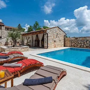 Casa Di Roccia Villa Marčana